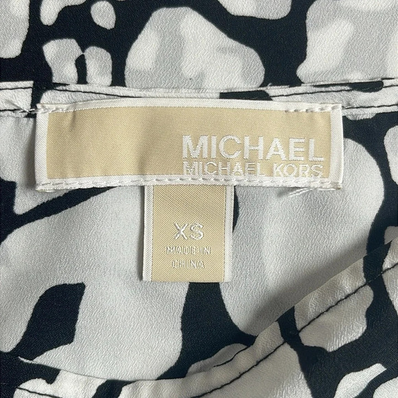 Michael Kors Black & White Blouse Size XS - Picture 3 of 5